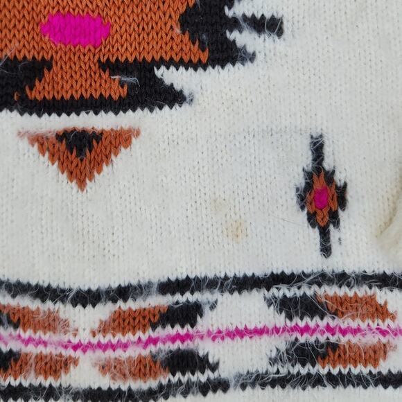Billabong Sweater Women's L Fuzzy Soft Aztec Tribal Design Knitted Round Neck - Picture 3 of 7